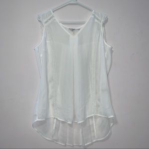 🧡3/$30 Sioni White Sleeveless Sheet Top in Large